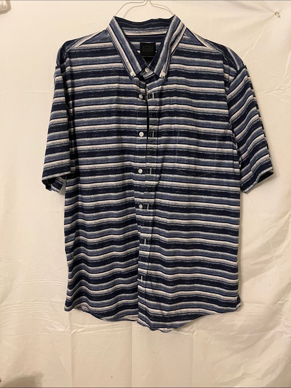 14th & Union Navy and White Striped Short-Sleeve Button-Down Shirt